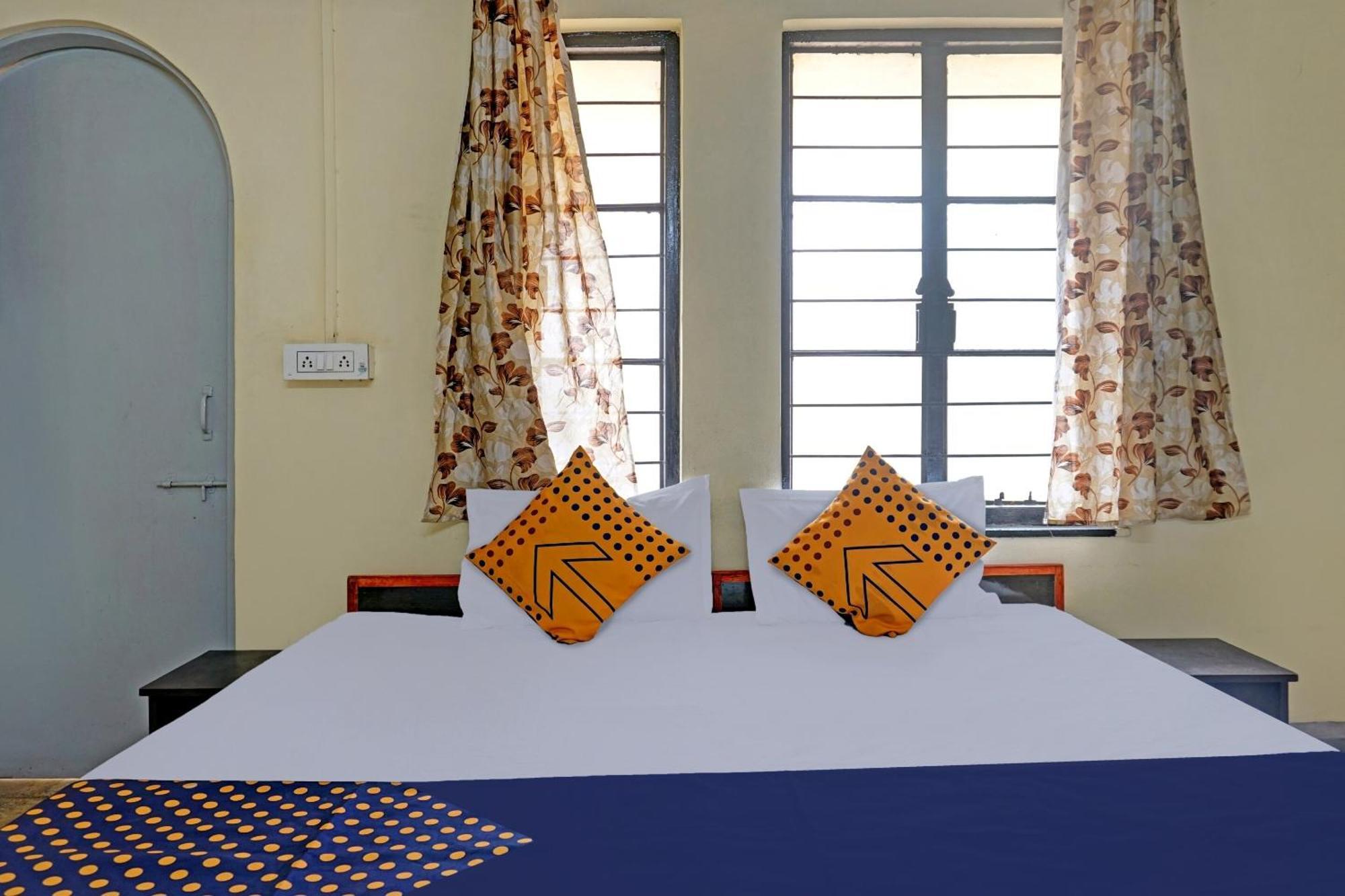 Spot On Hotel Prakash Residency, Near Hanuman Gym Ajmera Colony, Pimpri Ngoại thất bức ảnh