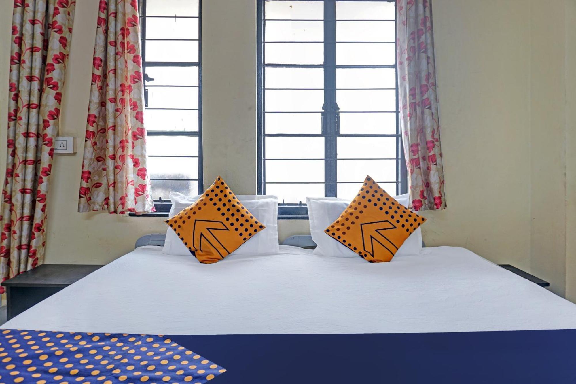 Spot On Hotel Prakash Residency, Near Hanuman Gym Ajmera Colony, Pimpri Ngoại thất bức ảnh