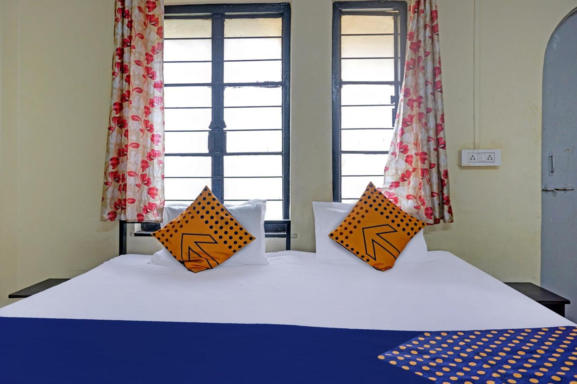 Spot On Hotel Prakash Residency, Near Hanuman Gym Ajmera Colony, Pimpri Ngoại thất bức ảnh