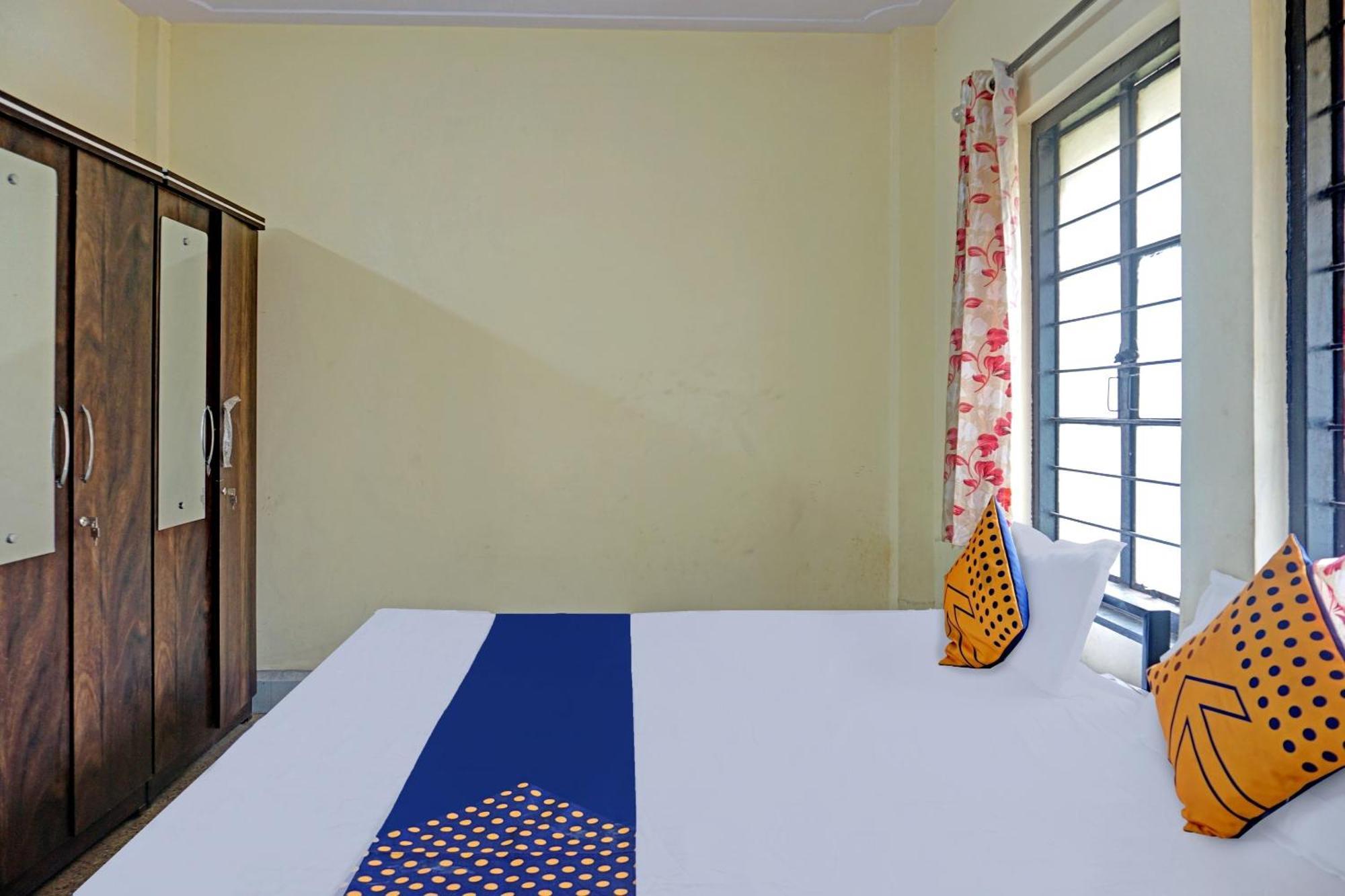 Spot On Hotel Prakash Residency, Near Hanuman Gym Ajmera Colony, Pimpri Ngoại thất bức ảnh