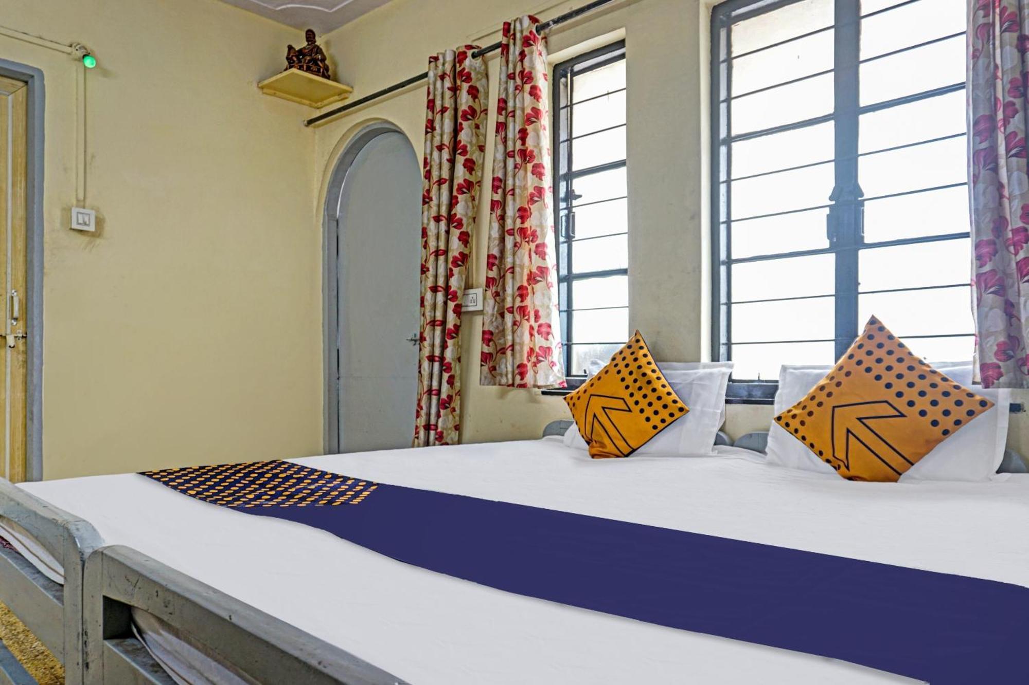 Spot On Hotel Prakash Residency, Near Hanuman Gym Ajmera Colony, Pimpri Ngoại thất bức ảnh