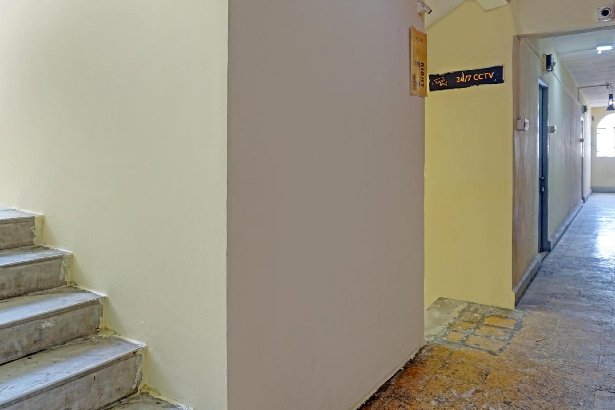 Spot On Hotel Prakash Residency, Near Hanuman Gym Ajmera Colony, Pimpri Ngoại thất bức ảnh