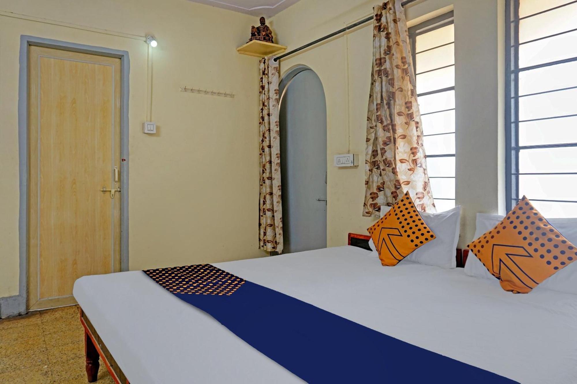 Spot On Hotel Prakash Residency, Near Hanuman Gym Ajmera Colony, Pimpri Ngoại thất bức ảnh